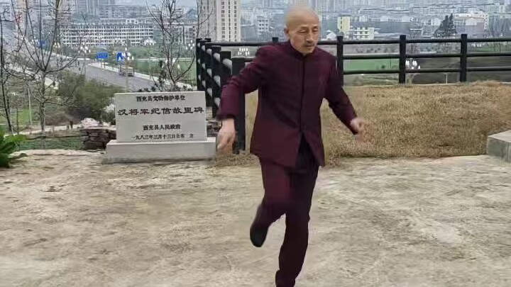 Outdoor Fun & Happy Holidays! #ButterflyStep #AirSlide — A Heartbeat of Joy ❤️