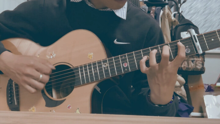 【One like one yuan】! Self-study for a year, my girlfriend will exchange as many likes for a guitar, 