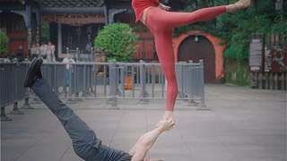 The Warriors Flag Team interprets strength and beauty with acrobatic art#Warriors Flag Team