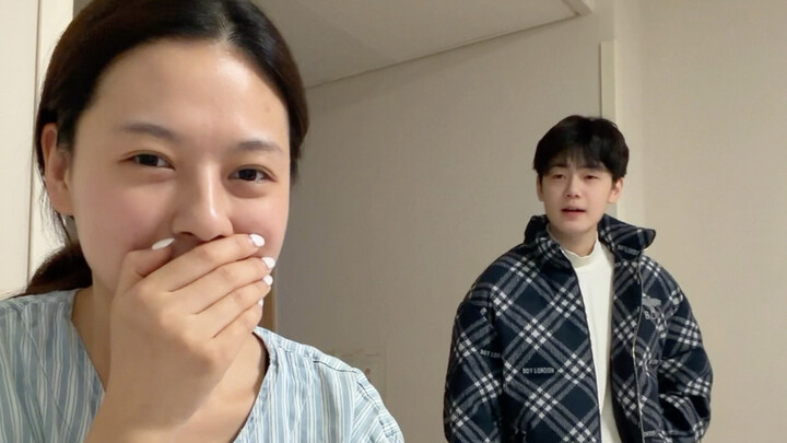 Di luar pintu ruang operasi, ada seseorang yang membekukan dunia hanya untukku.