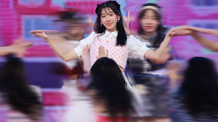 ติ๊ง~ การ์ดประสบการณ์บนเวทีดนตรีของไอดอล! สาวมัธยมปลายวัย 16 ปี เปลี่ยนเสื้อผ้าเพียงคลิกเดียว และแสด