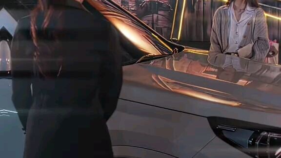 A most Thai Gl to watch #dangerousqueen