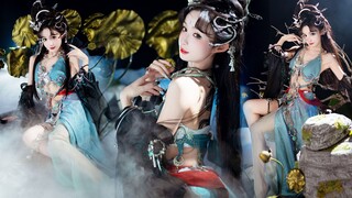听说和美人蛇对视10秒，你会陷入爱河