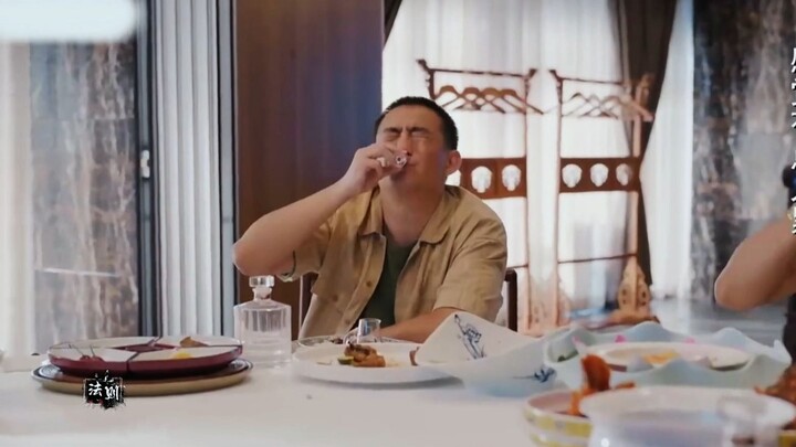 เปิดเผยกฎใต้ดินในวงอาหารของผู้ใหญ่ ให้คุณไม่ต้องเจ็บปวดเพราะความสัมพันธ์ทางสังคมอีกต่อไป