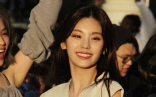 That day, the sunset was perfect—even the light seemed to favor you.