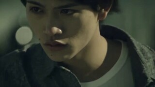 โฆษณาเชื่อมโยง Snickers Amazons (ตลก)