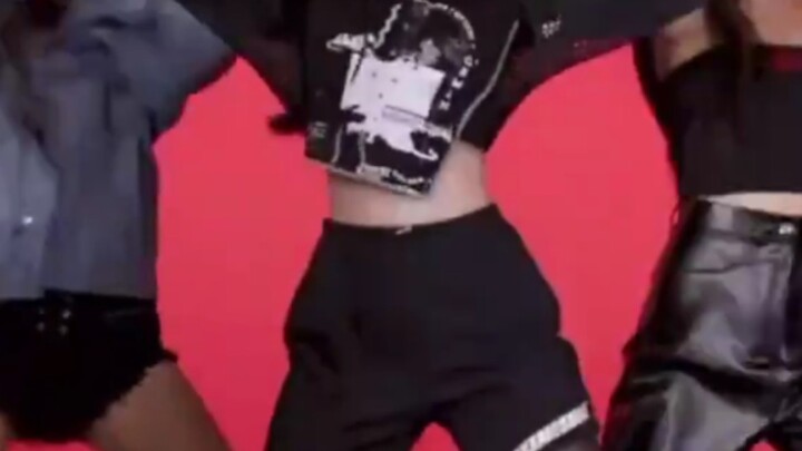 [Ye Shuhua] Shuhua danced to a 4-minute cover! Oh my god, that waist is amazing! I love handsome guy