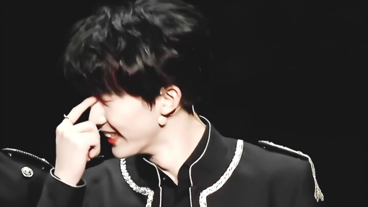 Handsome guy whistled to himself and got embarrassed 【Ma Jiaqi】