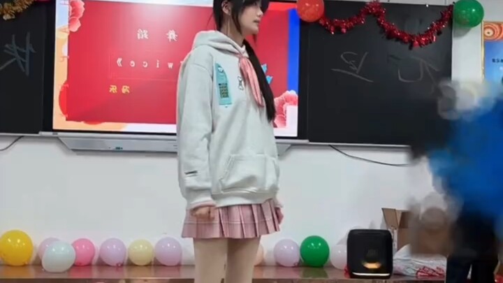 A New Year’s Eve gala brimming with youthful energy is the ultimate caption! #NewYearsEveGala #Medle