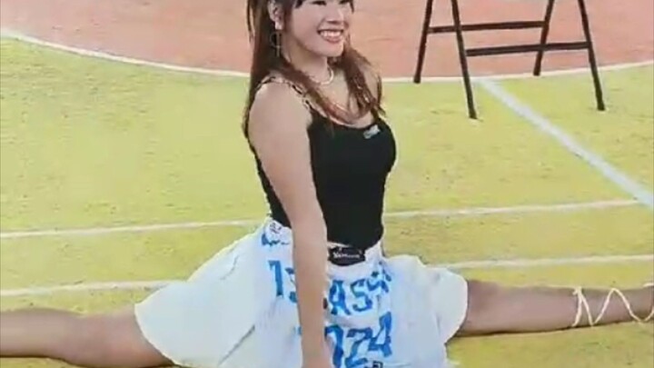 Magandang Muse galing din talaga sumayaw 😍 hanep nagsplit pa talaga haha lupet 😂😂😂✌️