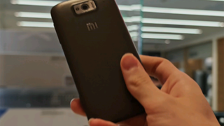 พามือถือเสี่ยวหมี่ 1 ไปรับไอศกรีมที่ร้านเสี่ยวหมี่ เกิดอะไรขึ้น...