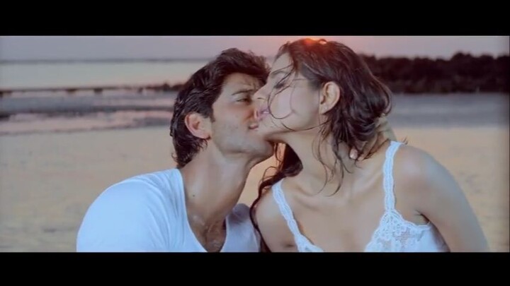 Kaho Naa Pyaar Hai (2000)