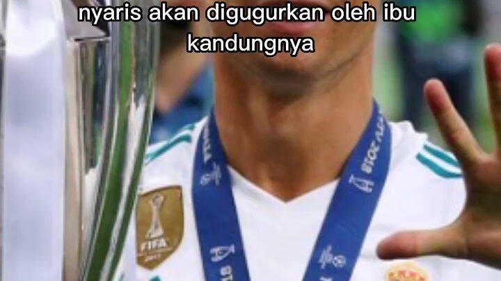 pemain sepak bola hebat ini memiliki masa lalu yang kelam