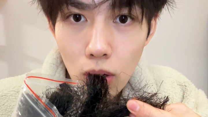 ลองชิมวัตถุดิบหม้อไฟน้องใหม่สุดฮิตบนอินเทอร์เน็ตกันหน่อย…