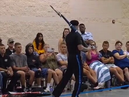 Múa thương này thật là điêu luyện!