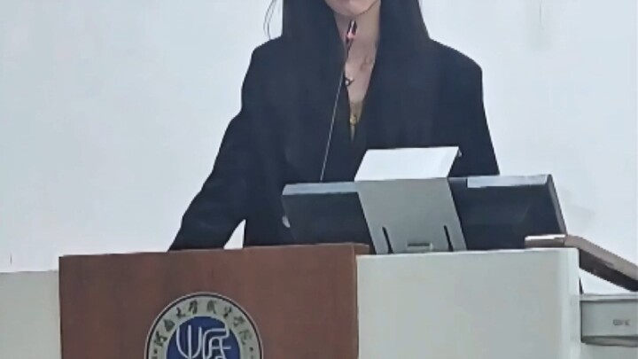 Giáo viên đại học