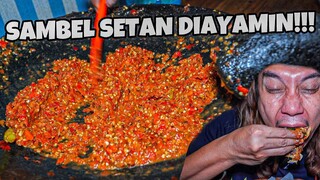 SAMBEL SETAN 1KG CABE!! AYAM GERPEK NYA GAK KELIATAN! PANAS PERUT GW NIH