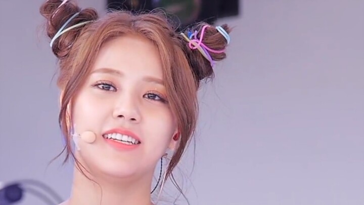 AOA Shin Hye-jung short hair
