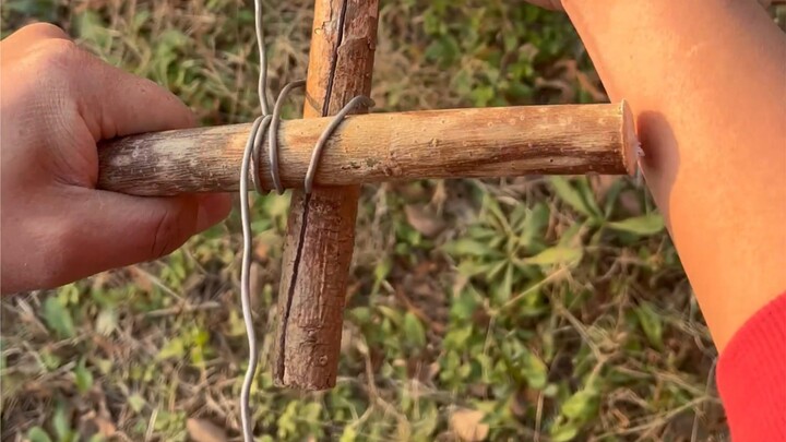 رائع! بهذه الطريقة تشدّت الأسلاك المترهلة في لحظة. #ملكِ العُقد #العُقد #عُقدٌ مفيدة #عُقدٌ للأنشطة 