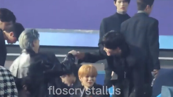 OMG is unprecedented!! StrayKids and Treasure interact! 2022 MAMA