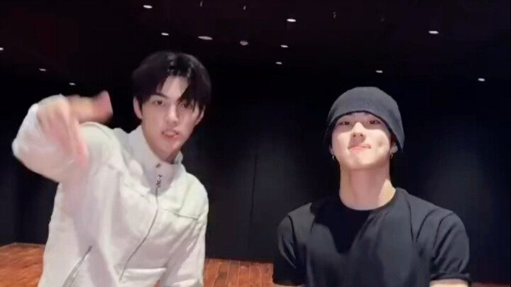 Kolaborasi impian Enhypen×CORTIS! Yang Jung-won×Ahn Kyung-ho Cha FaSHioN!!! 💥Akhirnya, kita tunggu-t