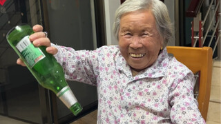 แต่งงานไกลไปที่เซี่ยเหมิน คุณยายกลายเป็นเพื่อนร่วมโต๊ะอาหารของฉัน