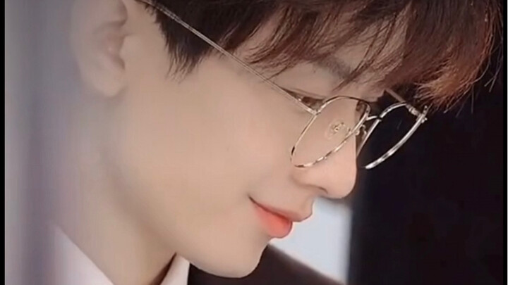 When will Qi Qi finally get to star in a sweet, romantic scene?