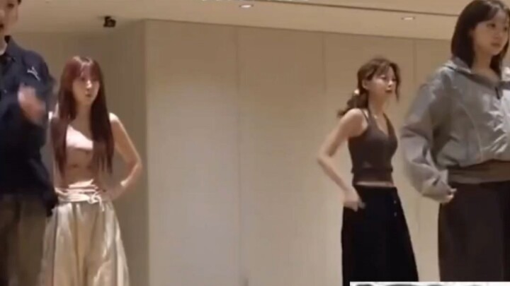 lesserAfim memang pantas disebut girl grup berotot #Kpop#kebugaran#girlgrup