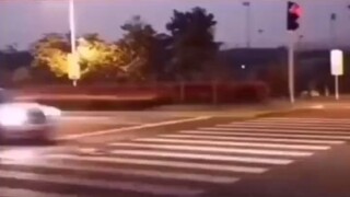 国内首个动态红绿灯，喜欢吗？