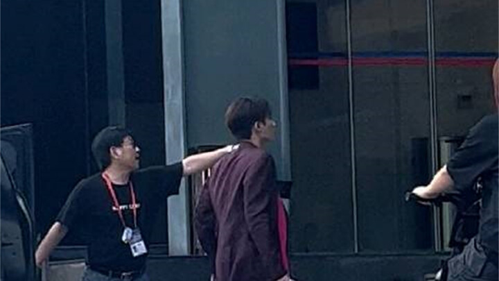 I was so touched by Tan Jianci’s sudden appearance and jumping around!