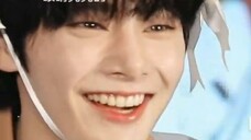 【straykids Liang Jingyin】reaction The good mother fans’ maternal love suddenly turned bad! Little la