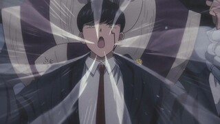 The male protagonist's suction is too strong, the physical dragon sucks water, and the pink-haired w