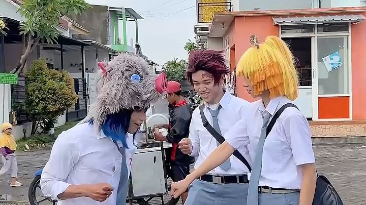 cosplay anime: jadi anak SMA yang seru