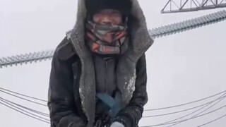Daily life of Chinese high-altitude power workers