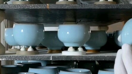 أخذ دبوس الخزف يو، العملية مريحة للغاية.