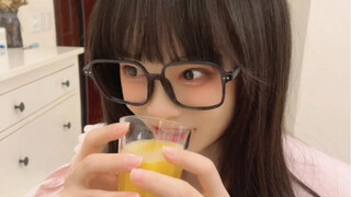 This freshly squeezed juice tastes so good!