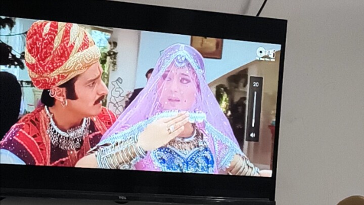 nonton indoa sambil beberes..