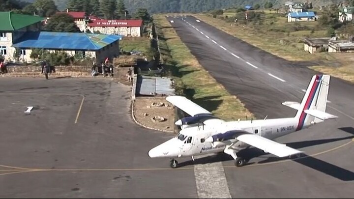 Dangerious yet an Amazing Airport - Lukla, Nepal!.