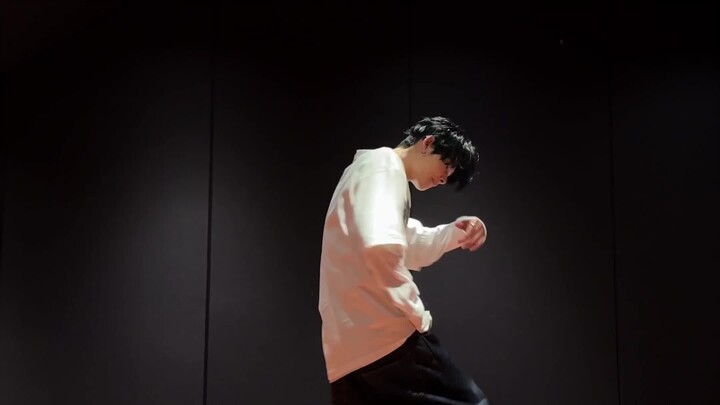 Thần đang tỏa sáng! Nishimura Riki mang trở lại thử thách Brought The Heat!