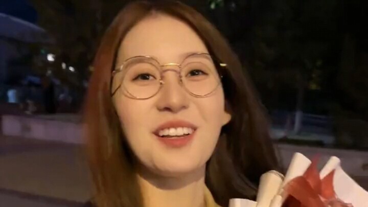 “Các bạn bị bệnh gì vậy?”