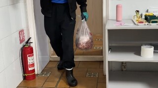 排骨土豆炖粉条是三个菜