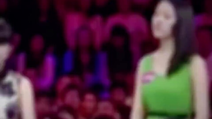 A Hilarious Collection of Cats’ Weird Sleeping Poses