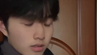 ดอกไม้บานและร่วงหล่นโดยไม่เสียใจ โชคชะตามาและไปเหมือนสายน้ำ