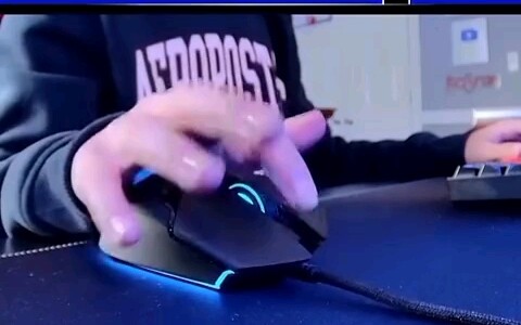 Bro has a physics cheat.