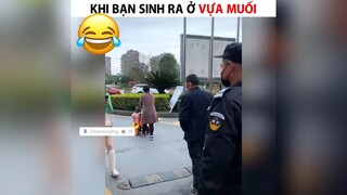 Khi bạn sinh ra ở vựa muối