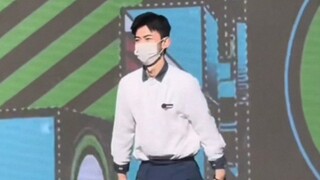 江阴海底捞头牌小哥哥不望星全国巡跳科目三