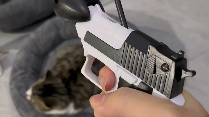 Năm mới có người sẽ đái dầm đấy!