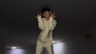 【余沐阳】220329 (G)I-DLE-TOMBOY 翻跳