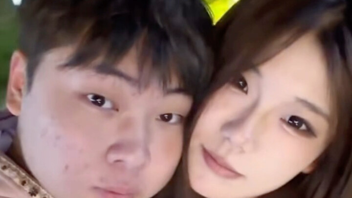 Cuối cùng cũng hiểu câu nói: Yêu thương là dùng trái tim, chứ không phải đôi mắt.