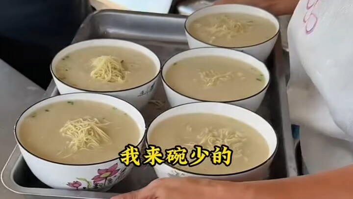 Chỉ bán nước dùng cá, không bán cá! Cách làm này cả nước có chưa đến ba nơi!